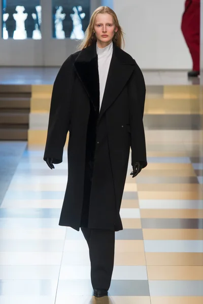 Look 6